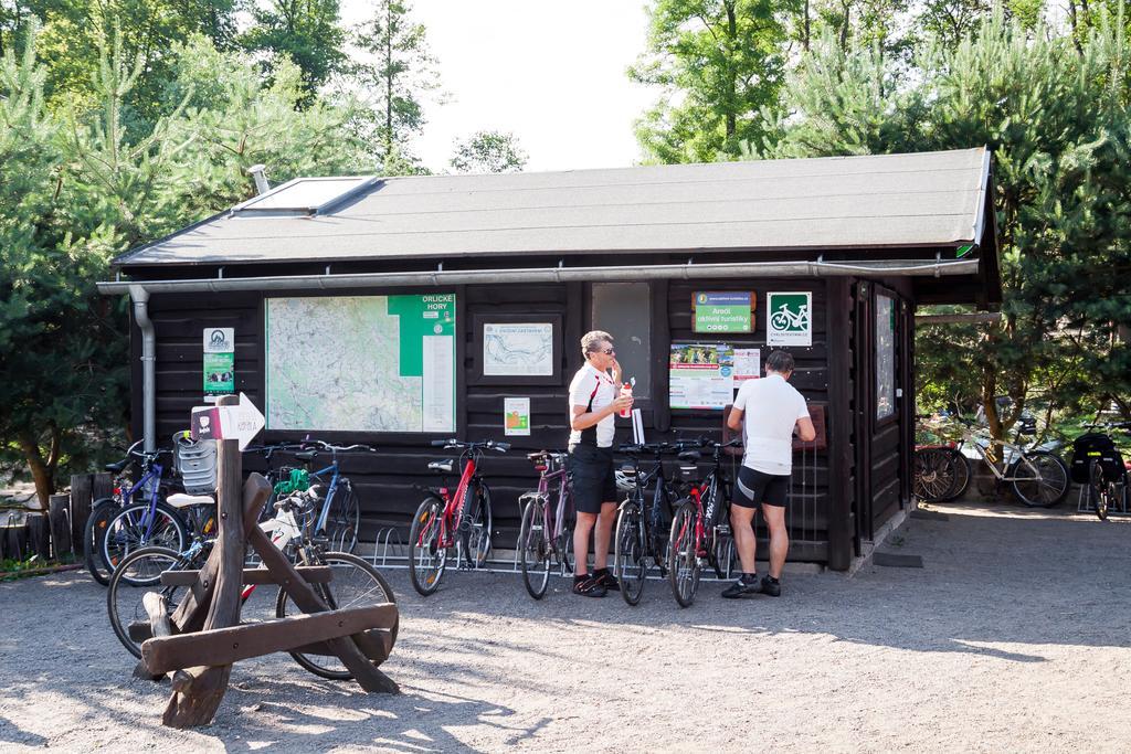 Ústí nad Orlicí 图里斯提卡萨克尔旅舍旅舍 外观 照片