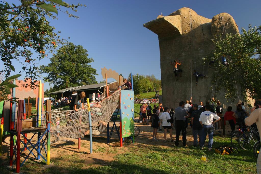 Ústí nad Orlicí 图里斯提卡萨克尔旅舍旅舍 外观 照片
